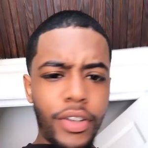 Meet your Posher, Louis